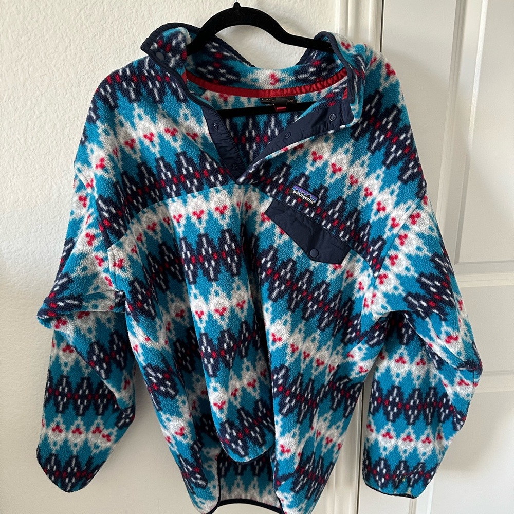 Patagonia quarter button up, funky blue pattern. No longer sold.